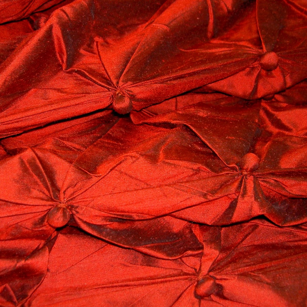 Fabricut Silk Button Color Ruby 🌹❤️😍